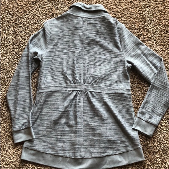 Lightweight textured jacket - Picture 4 of 4